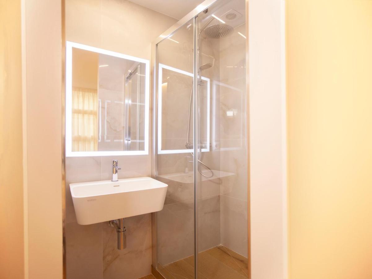 Apartamentos Reina Victoria Santender Kültér fotó